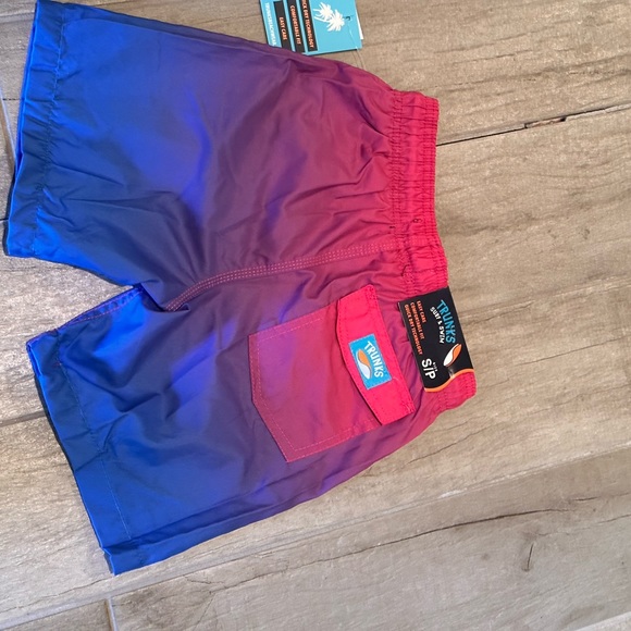 Super cute TRUNKS Surf & Swim trunks- BNWT Retail: $38 size small (8) - Picture 3 of 3